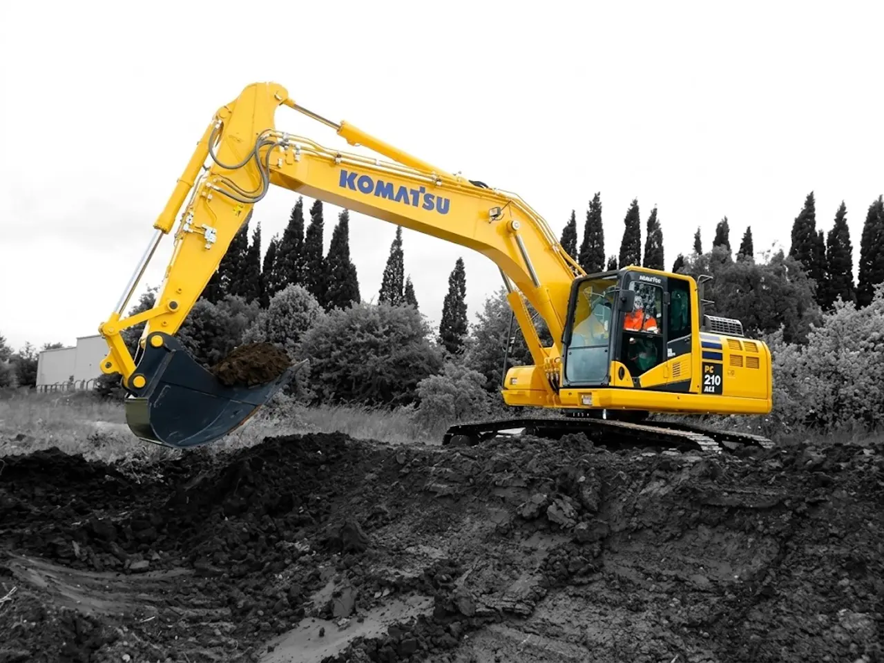 Excavadora Komatsu PC210